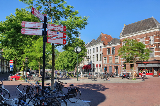 Nieuwe auto- en fietsbewegwijzering gemeente Leiden